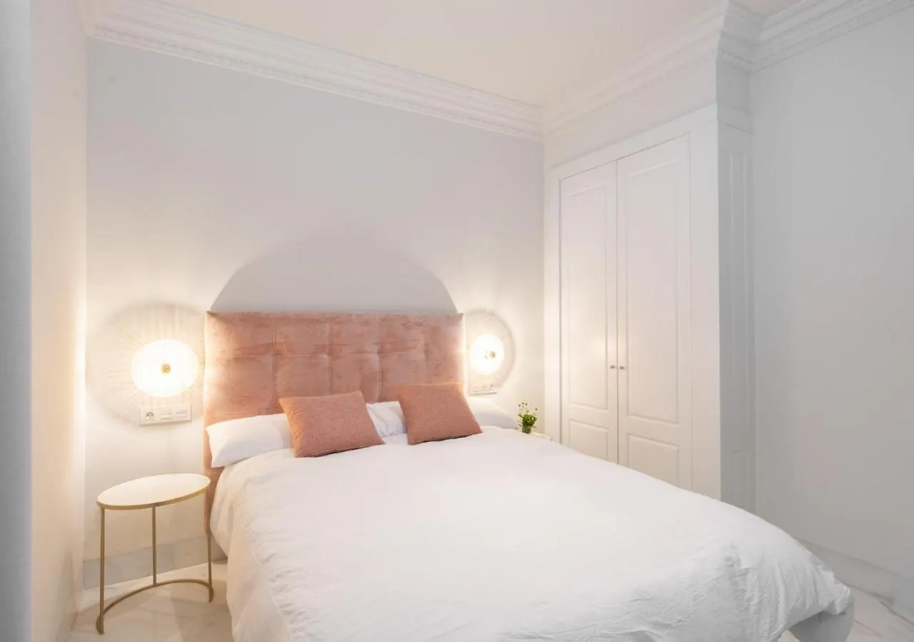 Apartamentos Pinar Malaga Centro Apartment