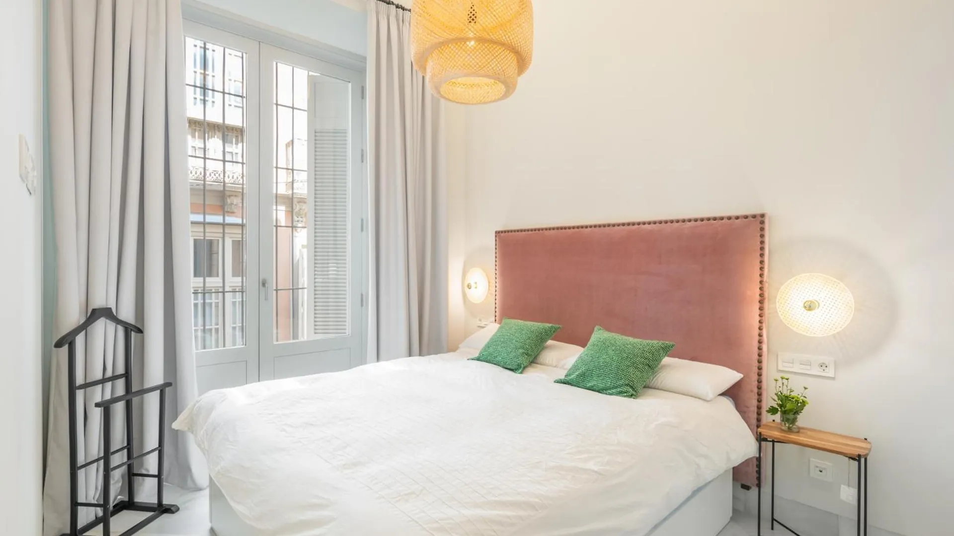 Apartamentos Pinar Malaga Centro Апартаменты