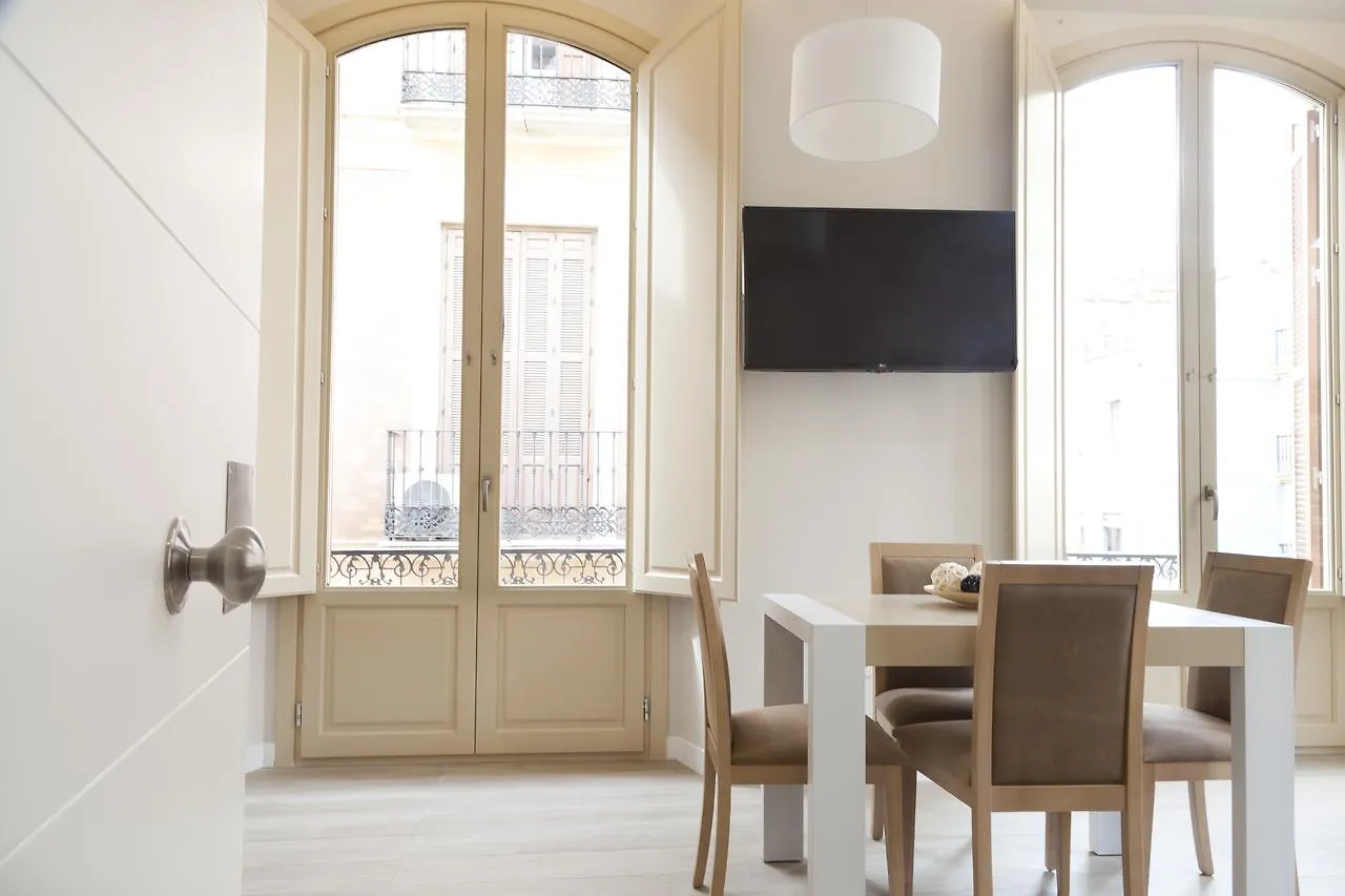 Apartamentos Pinar Malaga Centro Апартаменты
