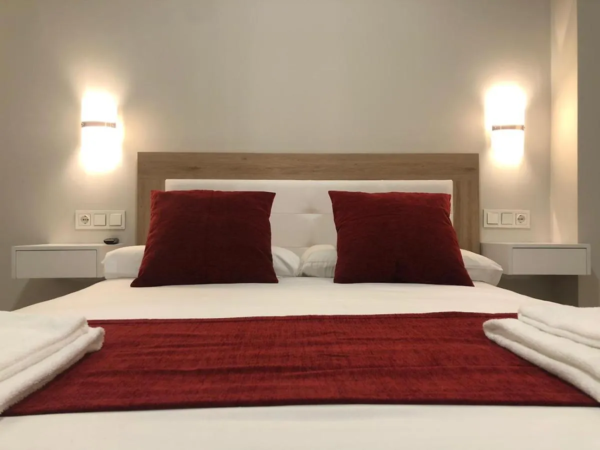 Апартаменты Apartamentos Pinar Malaga Centro